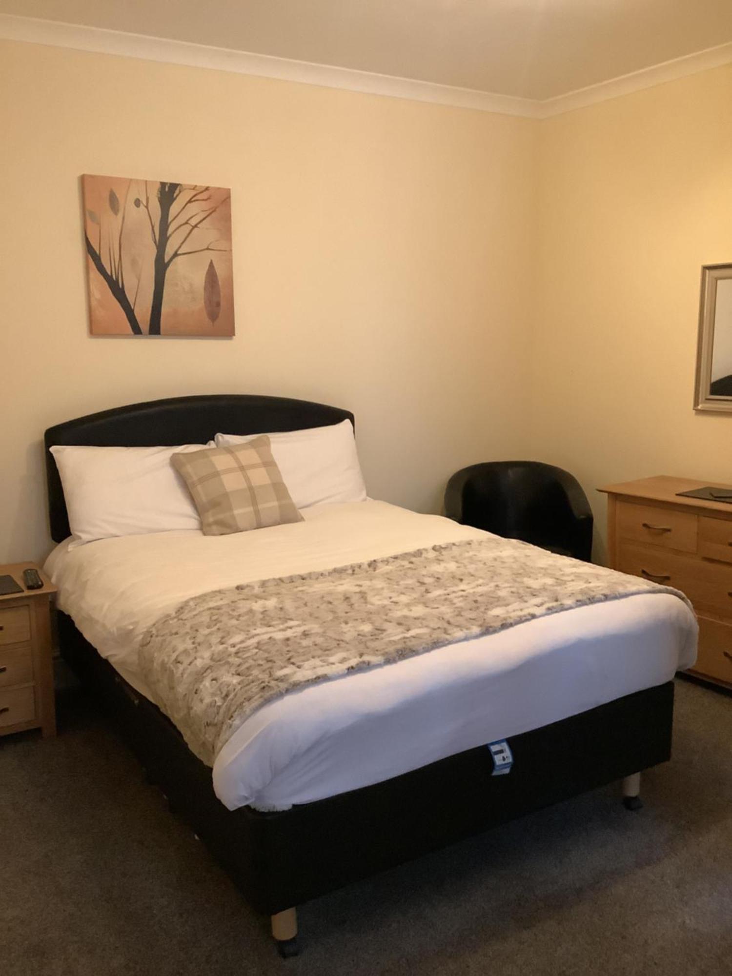 Jeffersons Abbey Road Serviced Apartments (Adults Only) Barrow-in-Furness Стая снимка